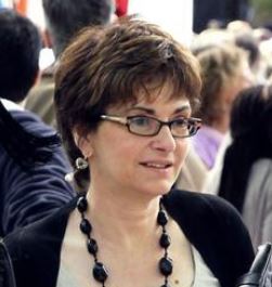 Jacqueline Luesby